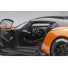 Macheta auto ASTON MARTIN Vulcan (2015) 1:18 orange-negru