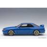 Macheta auto NISSAN SKYLINE GT-R (R32) (1992) 1:18 albastru AutoArt