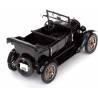 Macheta auto FORD model T (1925) cu figurine Stan si Bran 1:24 negru Sun Star Models