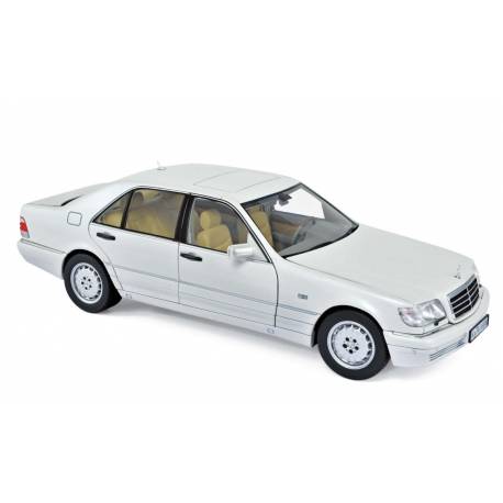 Macheta auto MERCEDES-BENZ S320 (1997) 1:18 alb metalizat Norev