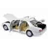 Macheta auto MERCEDES-BENZ S320 (1997) 1:18 alb metalizat Norev