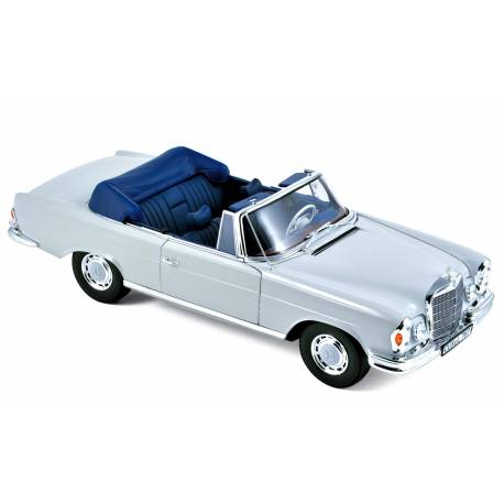 Macheta auto MERCEDES-Benz 280 SE Cabriolet (1968) 1:18 gri deschis Norev