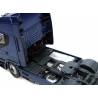 Macheta auto IVECO STRALIS (2002) 1:50 albastru metalizat Universal Hobbies