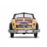 Macheta auto CHRYSLER Town and Country Convertible (1947) 1:43 verde Sun Star Models