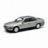 Macheta auto BMW 740i (E38) (1994) 1:18 gri KK Scale