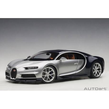 Macheta auto BUGATTI Chiron (2017) 1:18 argintiu-albastru AutoArt