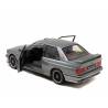 Macheta auto BMW M3 (E30) (1990) 1:18 argintiu Solido