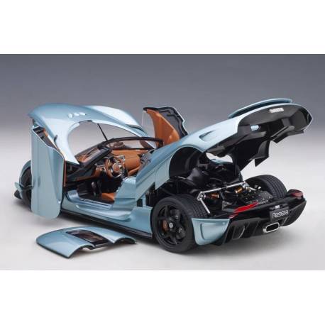 Macheta auto KOENIGSEGG Regera (2016) 1:18 albastru