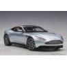 Macheta auto ASTON MARTIN DB11 (2017) 1:18 Skyfall Silver