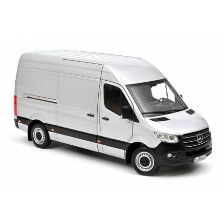 Macheta auto MERCEDES-Benz Sprinter Van (2018) 1:18 argintiu