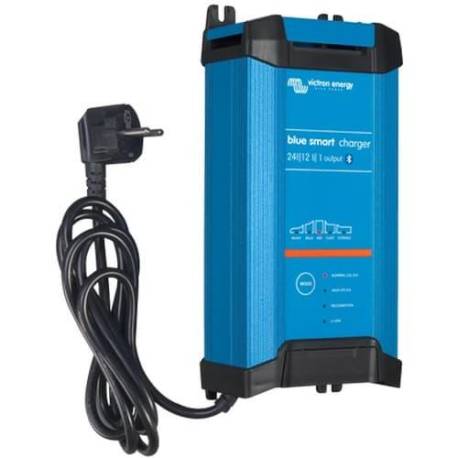 Blue Smart IP22 Charger 24/16 (3)